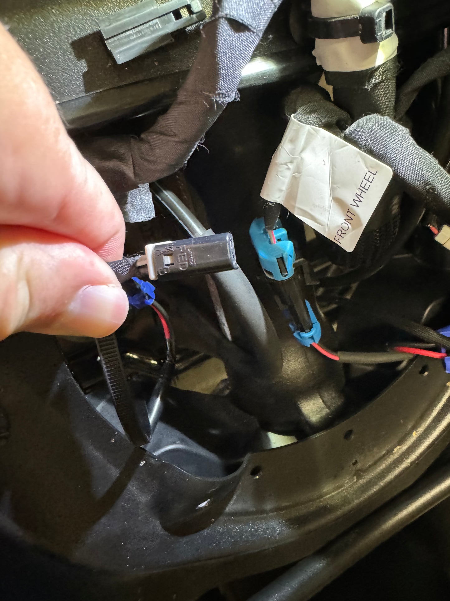 TAPP-IN All-weather USB power port for Indian Motorcycles with 2-Pin Conn